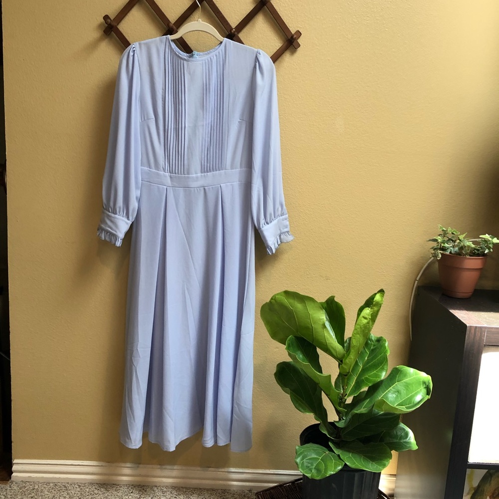 Light blue prairie dress w/ cute button detail